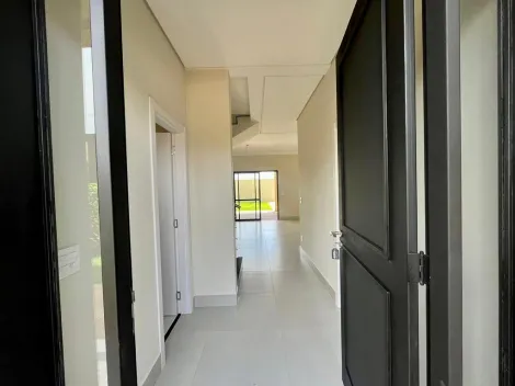 Casa sobrado em condomínio 03 dormitórios com piscina para venda no Vila do Golfe