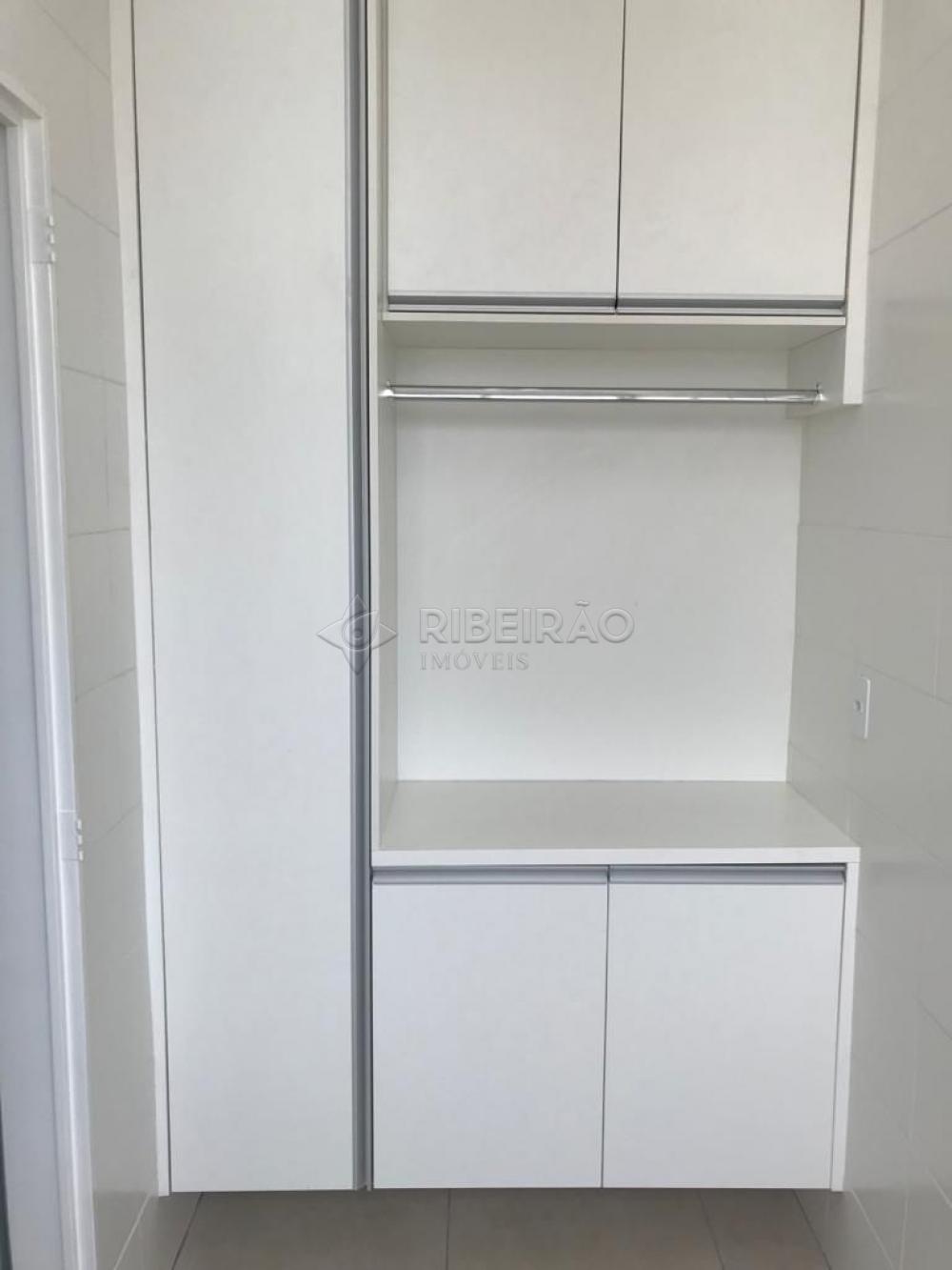 Área de serviço Alugar Apartamento / Padrão em Ribeirão Preto R$ 1.650,00 - Foto 5