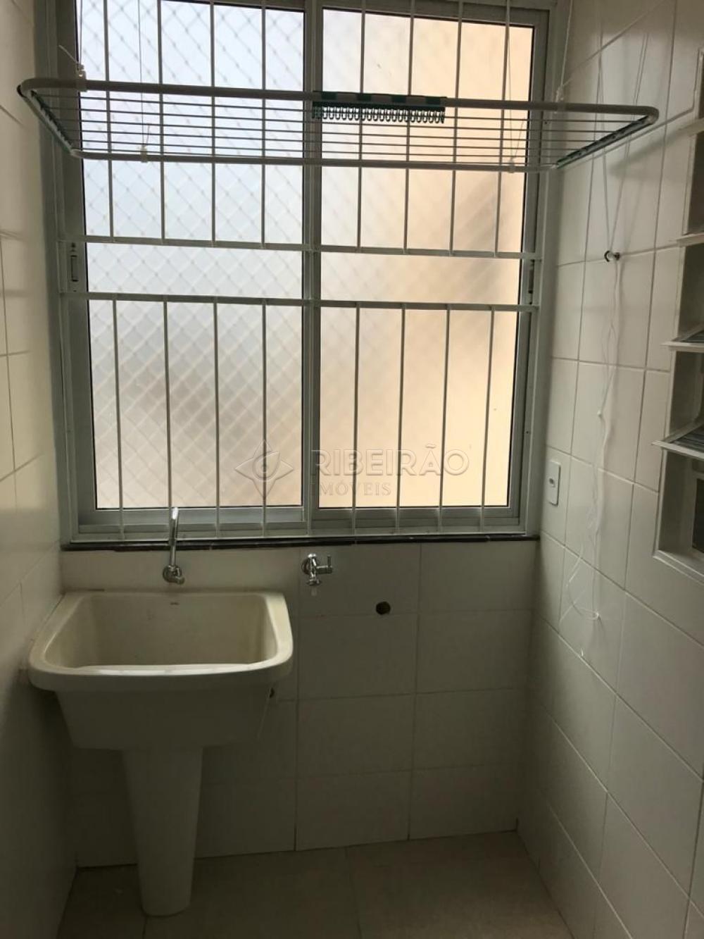 área de serviço Alugar Apartamento / Padrão em Ribeirão Preto R$ 1.650,00 - Foto 6