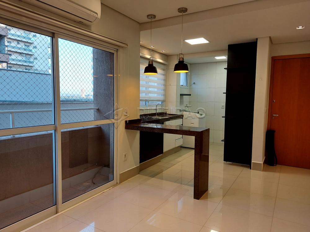Alugar Apartamento / Padrão em Ribeirão Preto R$ 1.350,00 - Foto 3