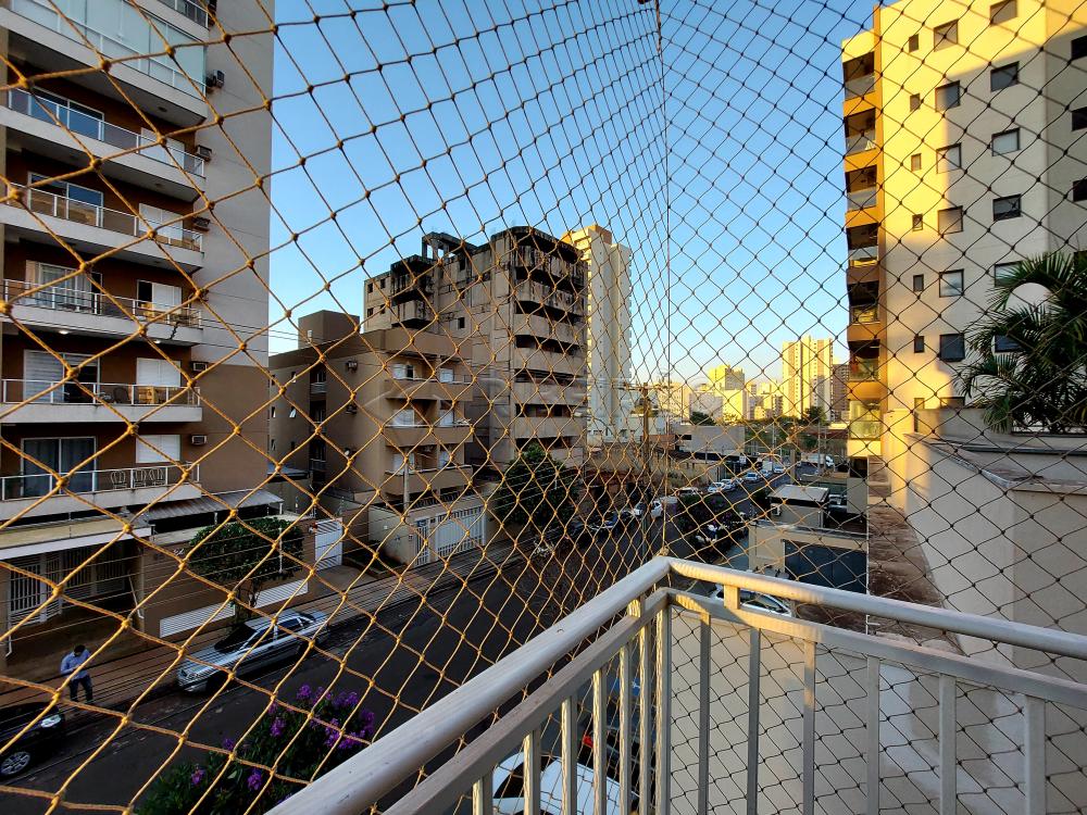 Alugar Apartamento / Padrão em Ribeirão Preto R$ 1.350,00 - Foto 11