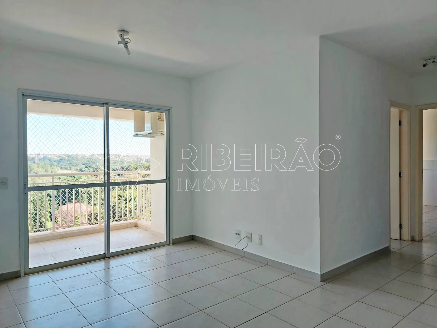 Alugar Apartamento / Padrão em Ribeirão Preto R$ 2.000,00 - Foto 1
