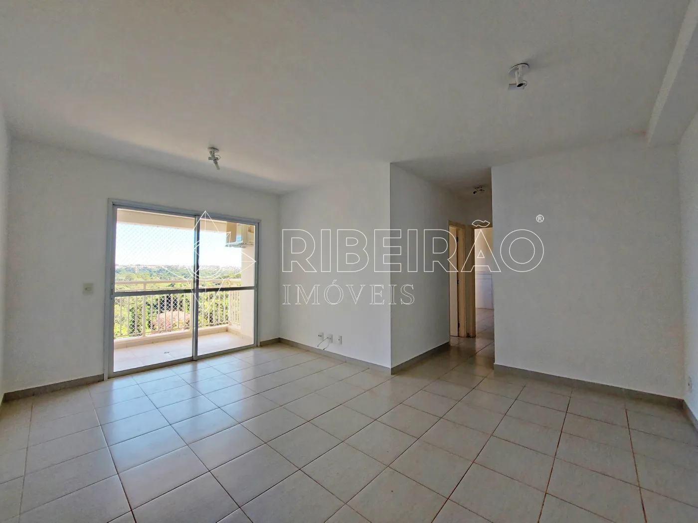 Alugar Apartamento / Padrão em Ribeirão Preto R$ 2.000,00 - Foto 2