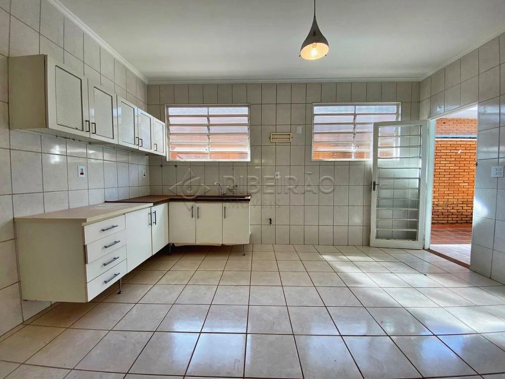 Alugar Casa / Térrea em Ribeirão Preto R$ 3.300,00 - Foto 8