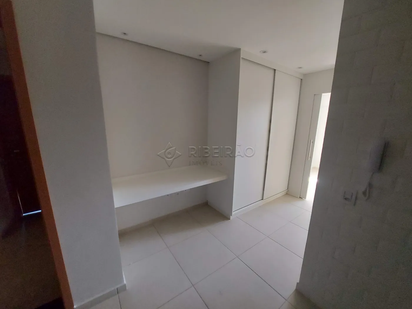 Alugar Apartamento / Flat / Loft / Kitnet em Ribeirão Preto R$ 1.500,00 - Foto 4