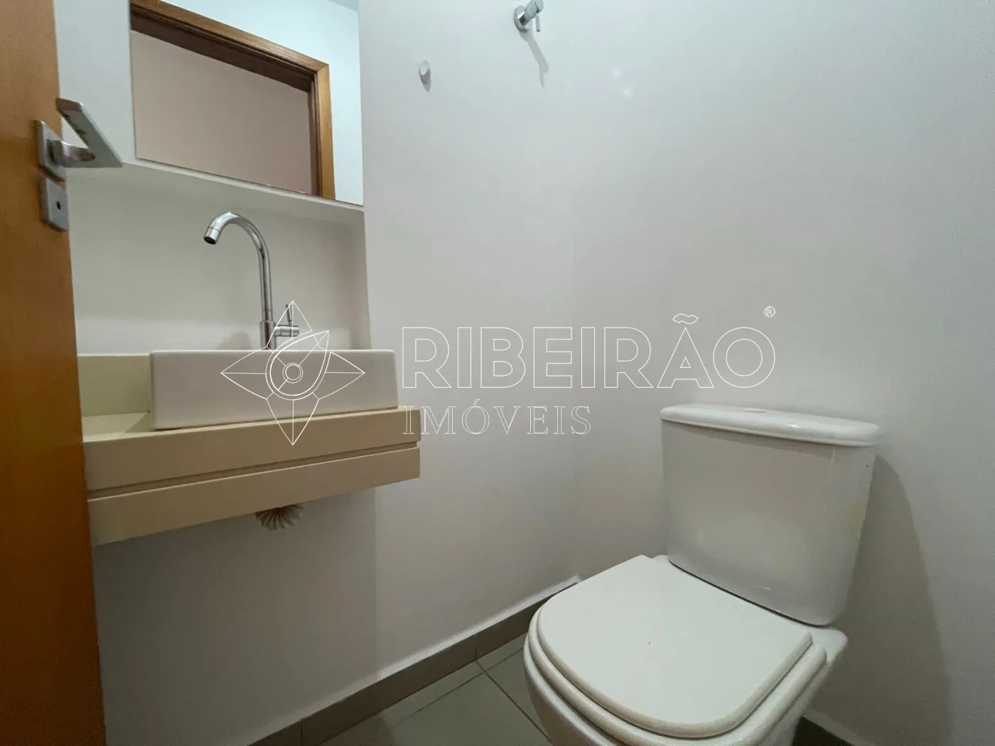 Alugar Apartamento / Padrão em Ribeirão Preto R$ 3.000,00 - Foto 2