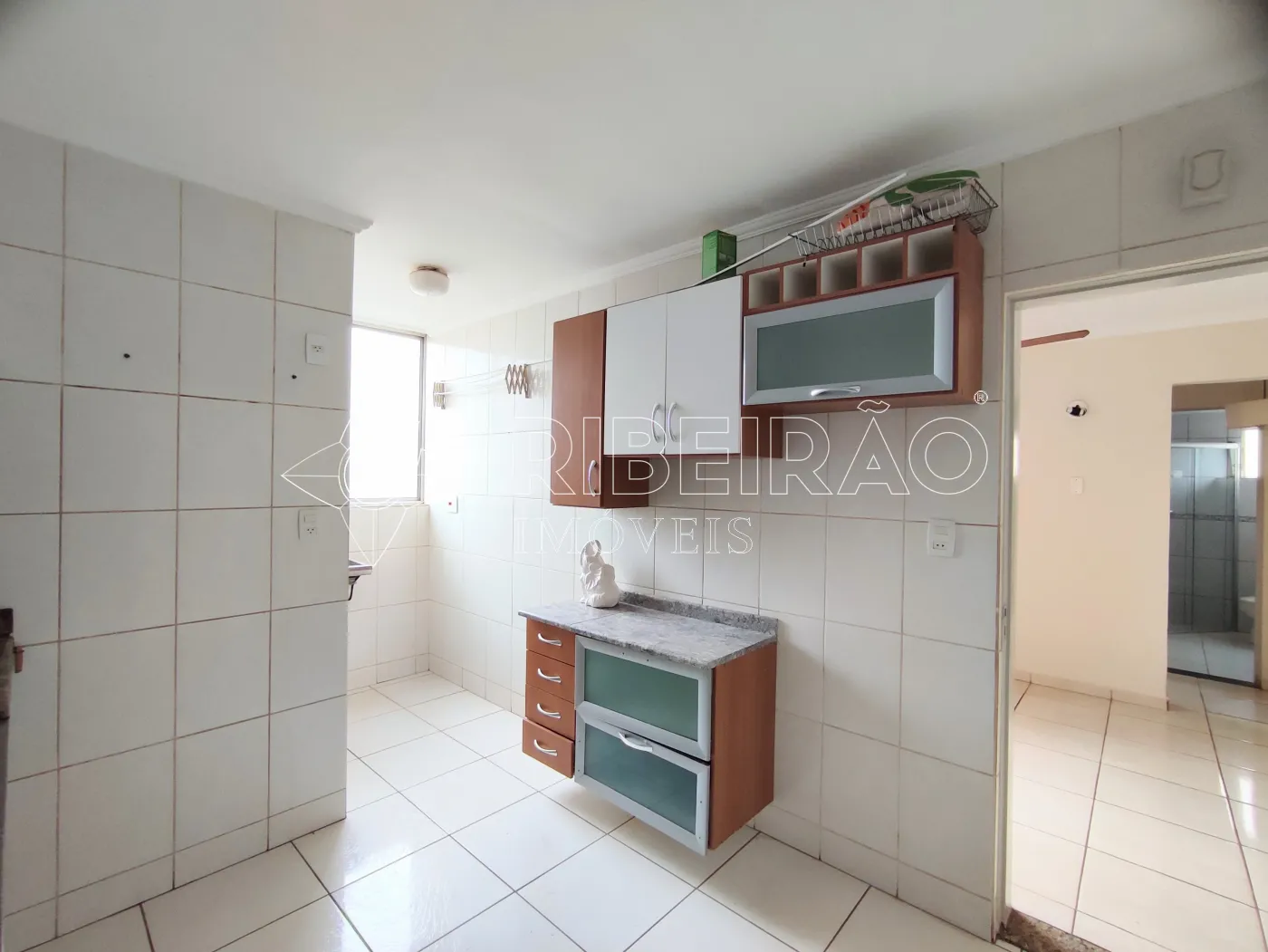 Alugar Apartamento / Padrão em Ribeirão Preto R$ 1.050,00 - Foto 5