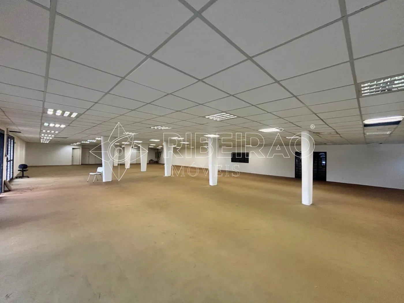 Alugar Comercial / Galpão em Ribeirão Preto R$ 58.000,00 - Foto 8