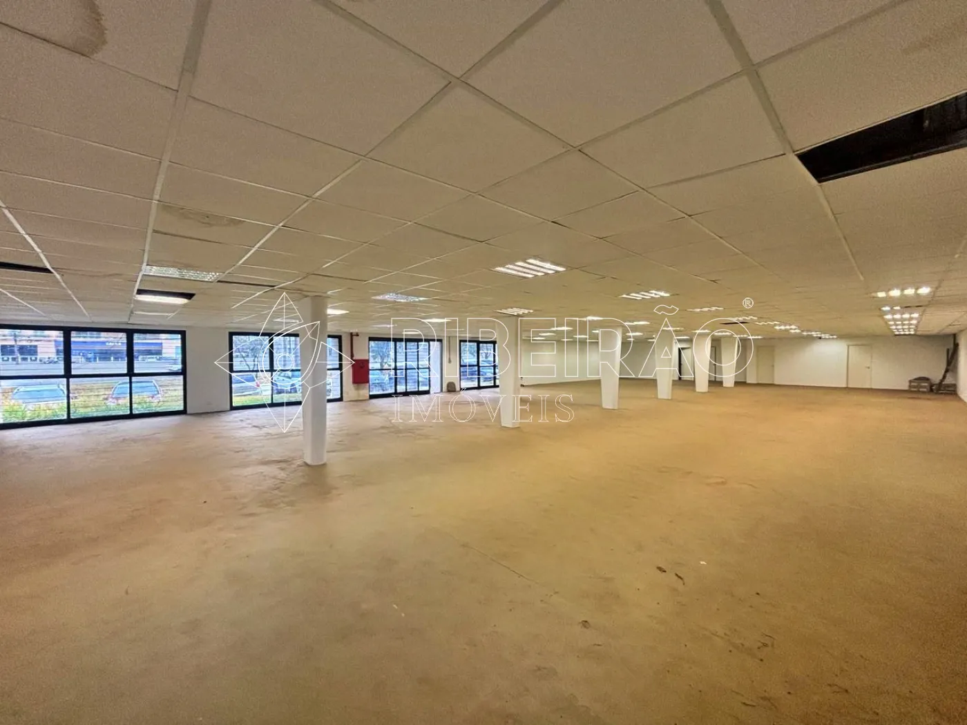 Alugar Comercial / Galpão em Ribeirão Preto R$ 58.000,00 - Foto 9