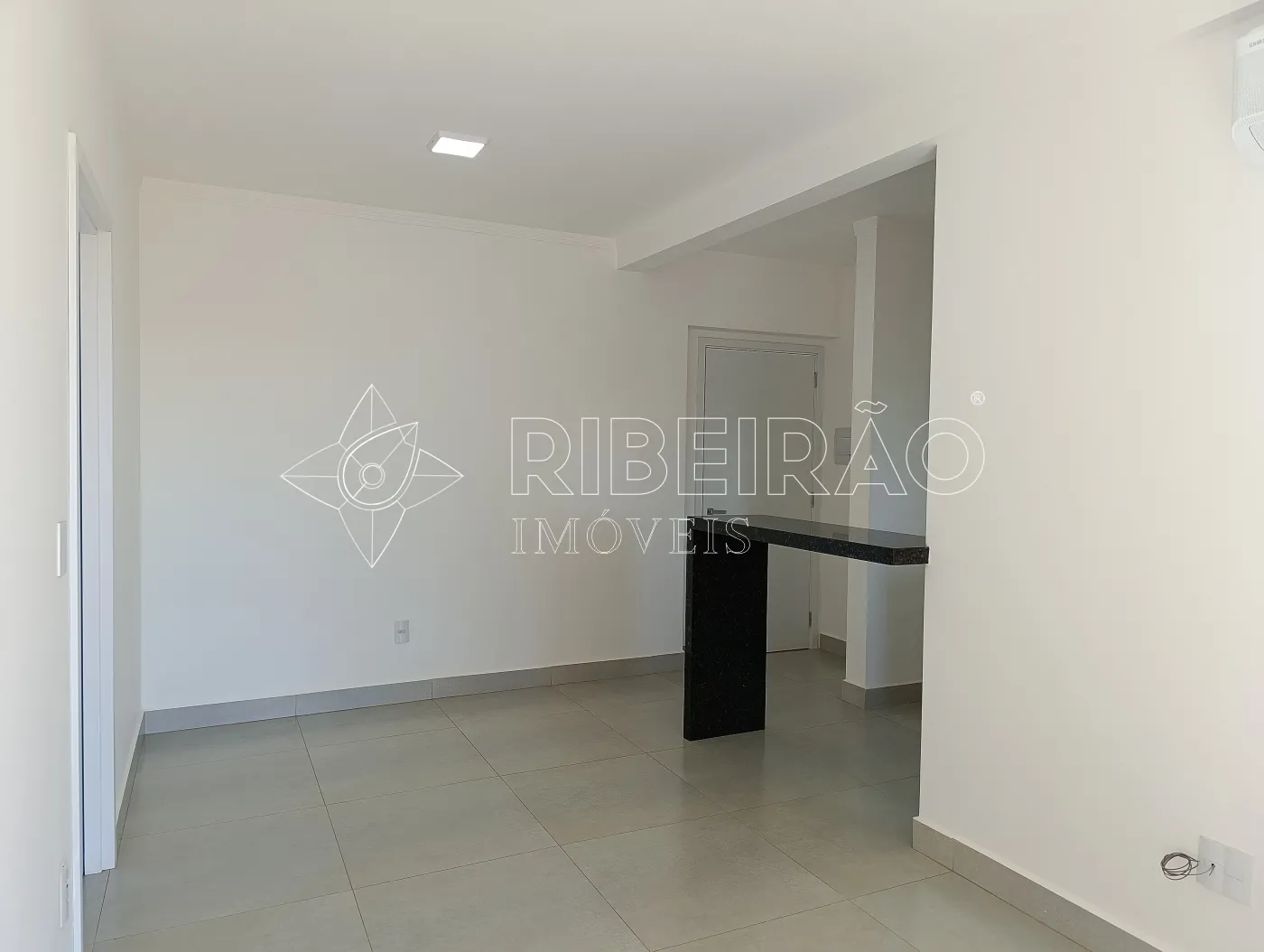 Alugar Apartamento / Padrão em Ribeirão Preto R$ 2.300,00 - Foto 2