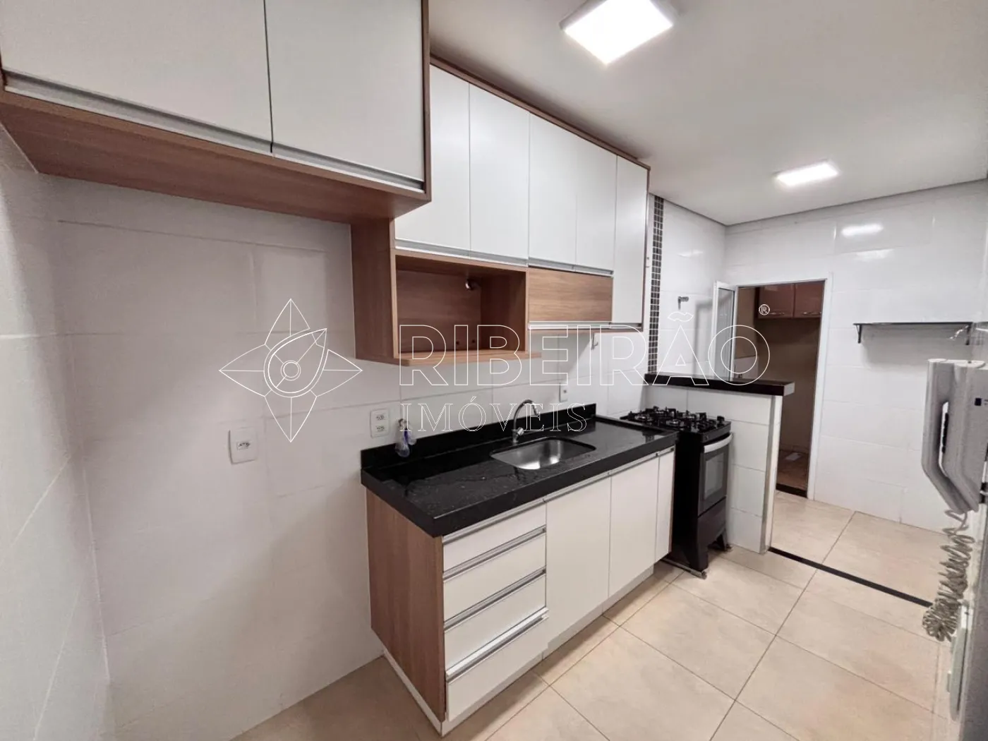 Alugar Apartamento / Padrão em Ribeirão Preto R$ 2.200,00 - Foto 3