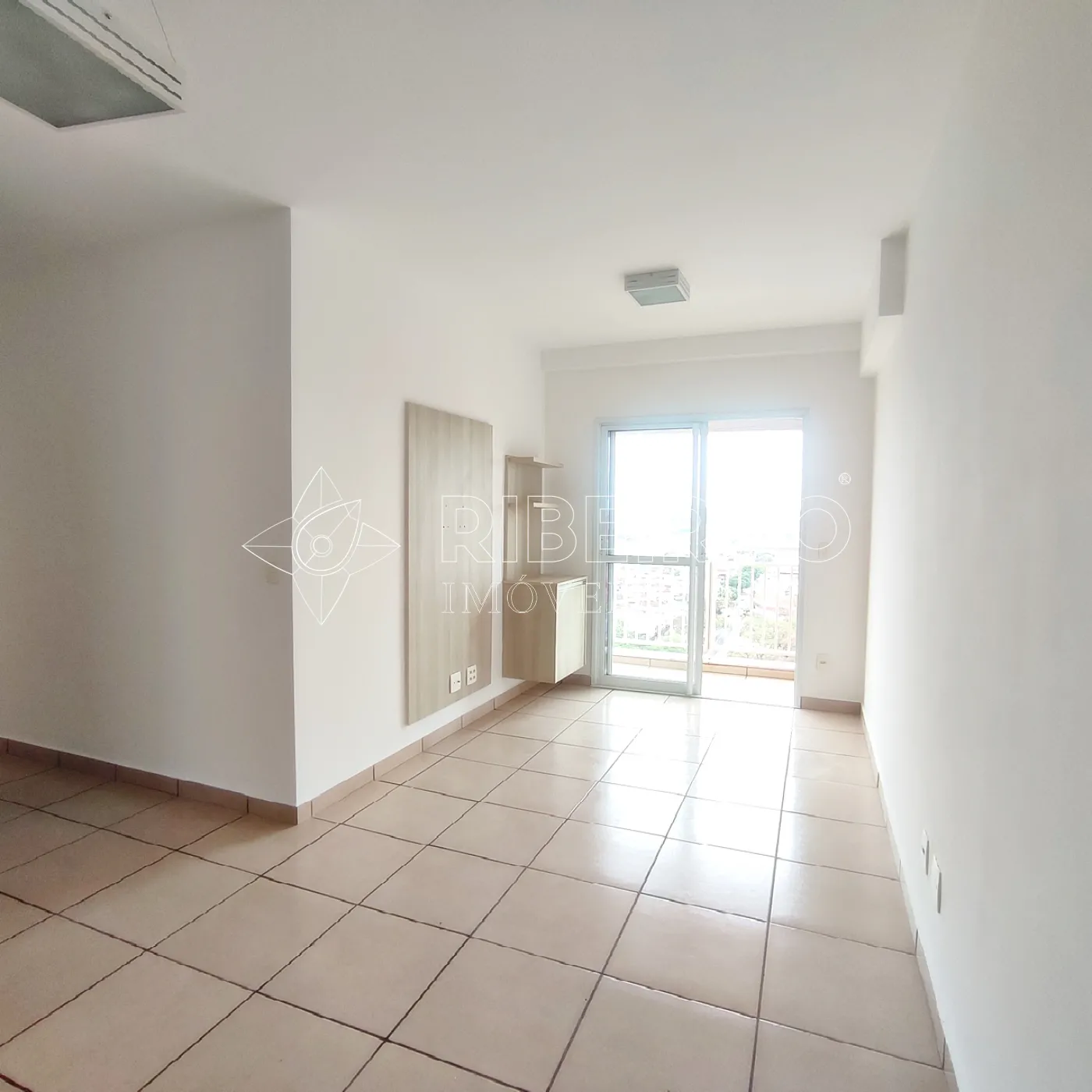 Alugar Apartamento / Padrão em Ribeirão Preto R$ 2.300,00 - Foto 2