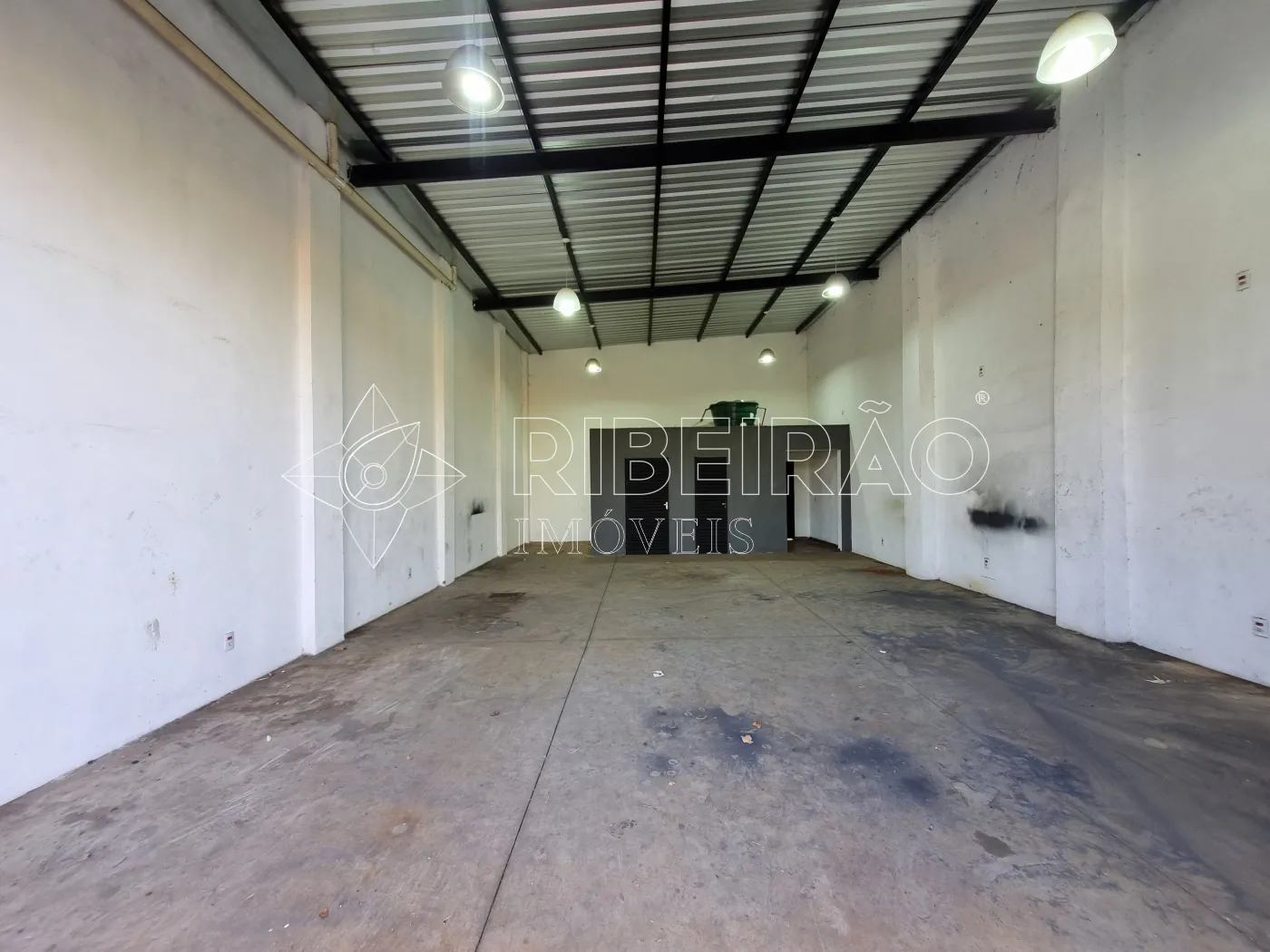 Alugar Comercial / Salão em Ribeirão Preto R$ 3.500,00 - Foto 1