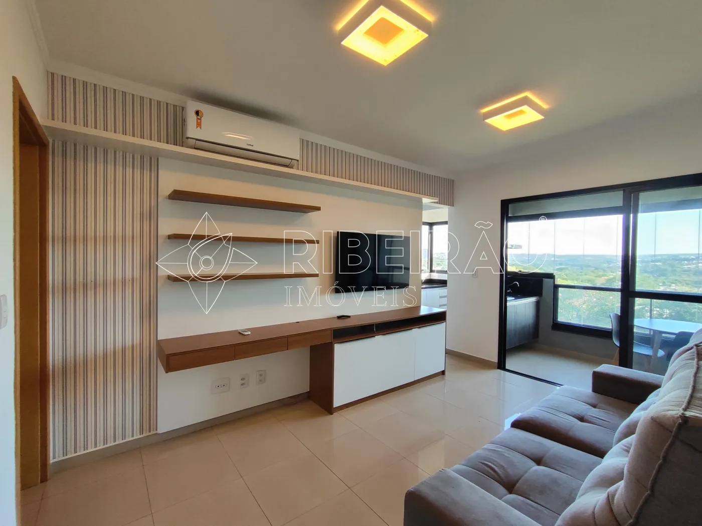 Alugar Apartamento / Padrão em Ribeirão Preto R$ 2.300,00 - Foto 1