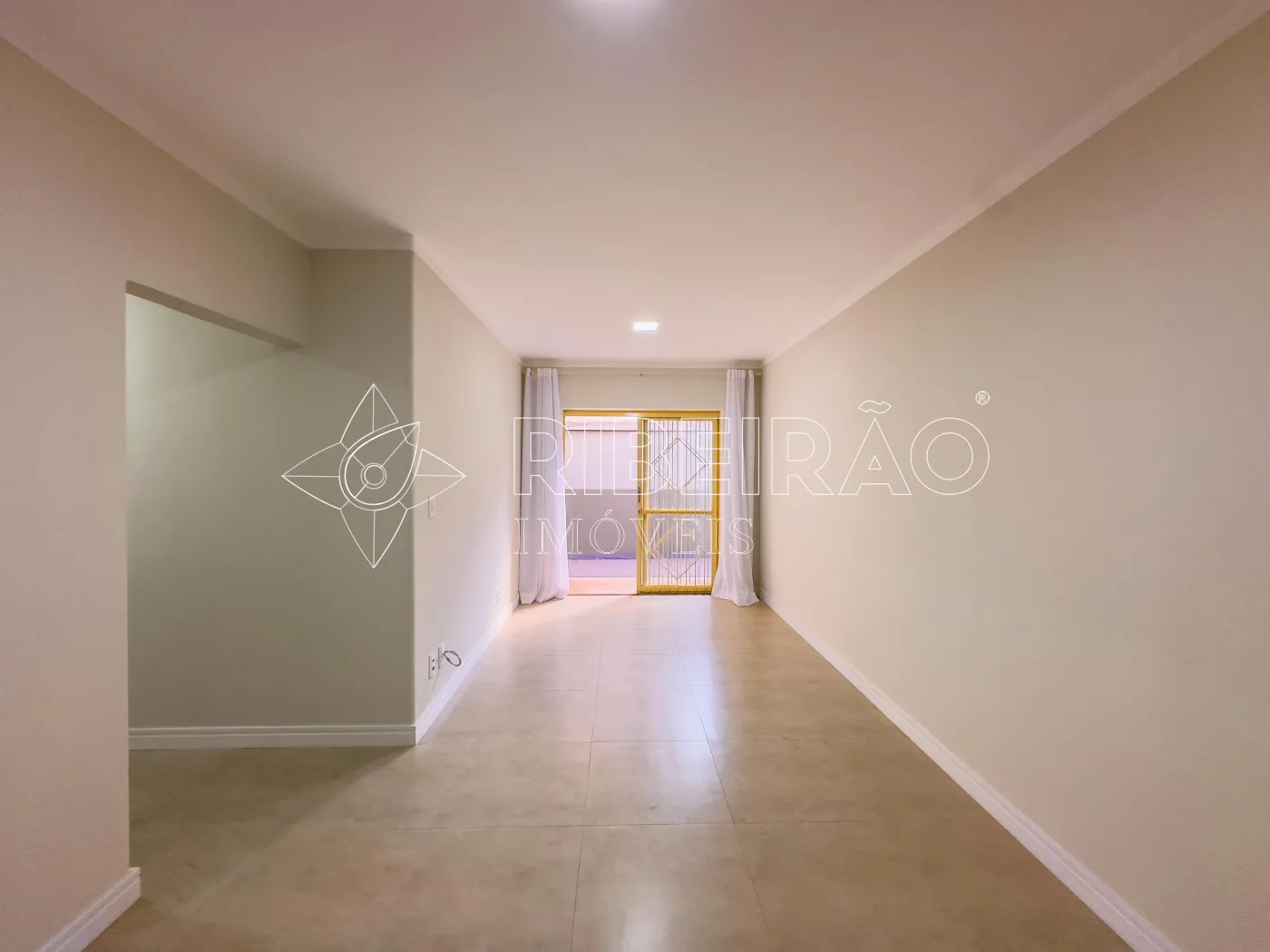 Comprar Apartamento / Padrão em Ribeirão Preto R$ 320.000,00 - Foto 2
