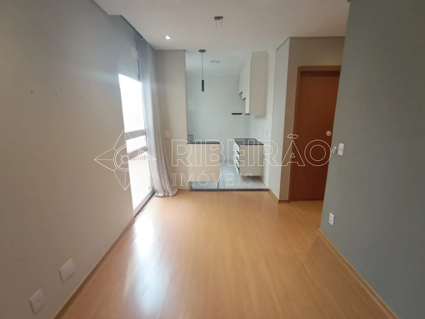 Alugar Apartamento / Padrão em Ribeirão Preto R$ 1.500,00 - Foto 3