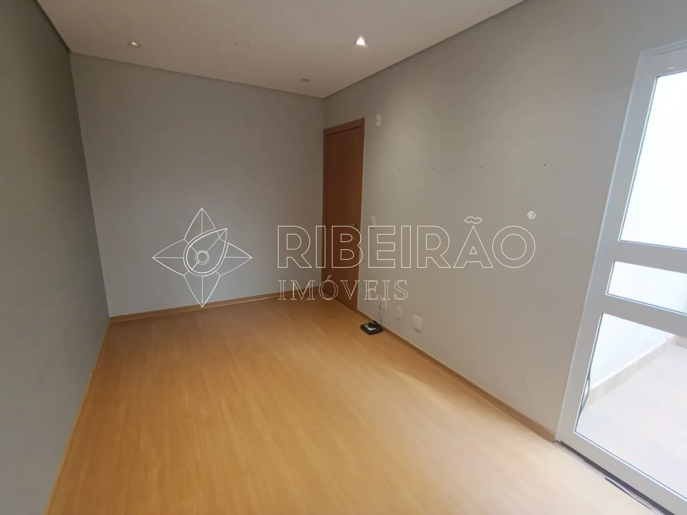 Alugar Apartamento / Padrão em Ribeirão Preto R$ 1.500,00 - Foto 5