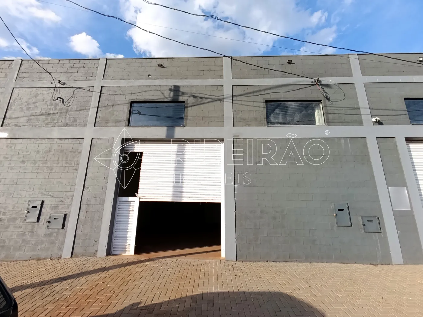 Alugar Comercial / Salão em Ribeirão Preto R$ 2.800,00 - Foto 1