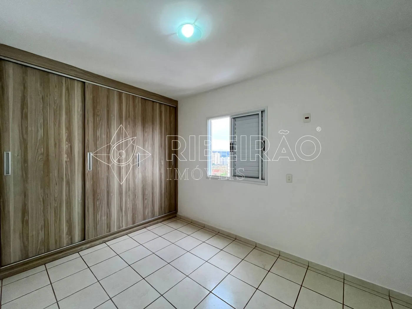 Alugar Apartamento / Padrão em Ribeirão Preto R$ 1.800,00 - Foto 6