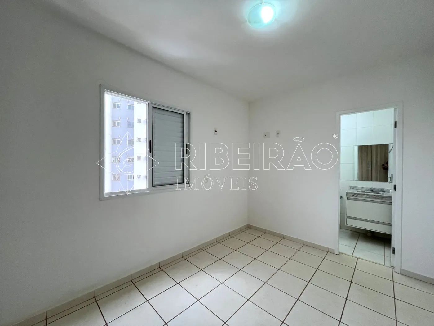 Alugar Apartamento / Padrão em Ribeirão Preto R$ 1.800,00 - Foto 7