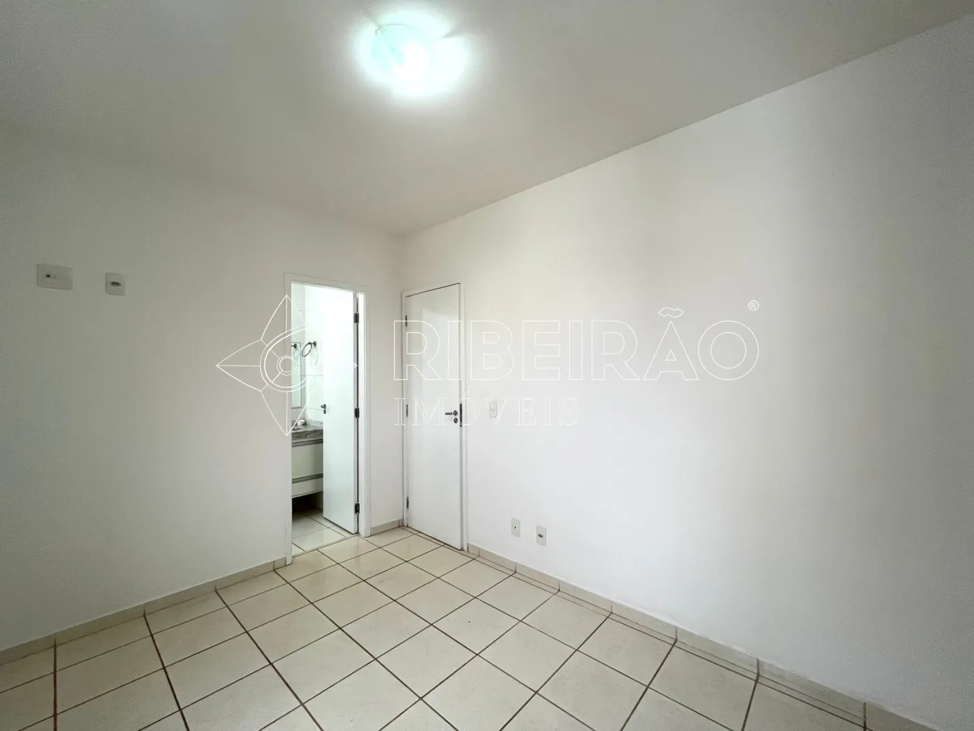 Alugar Apartamento / Padrão em Ribeirão Preto R$ 1.800,00 - Foto 8