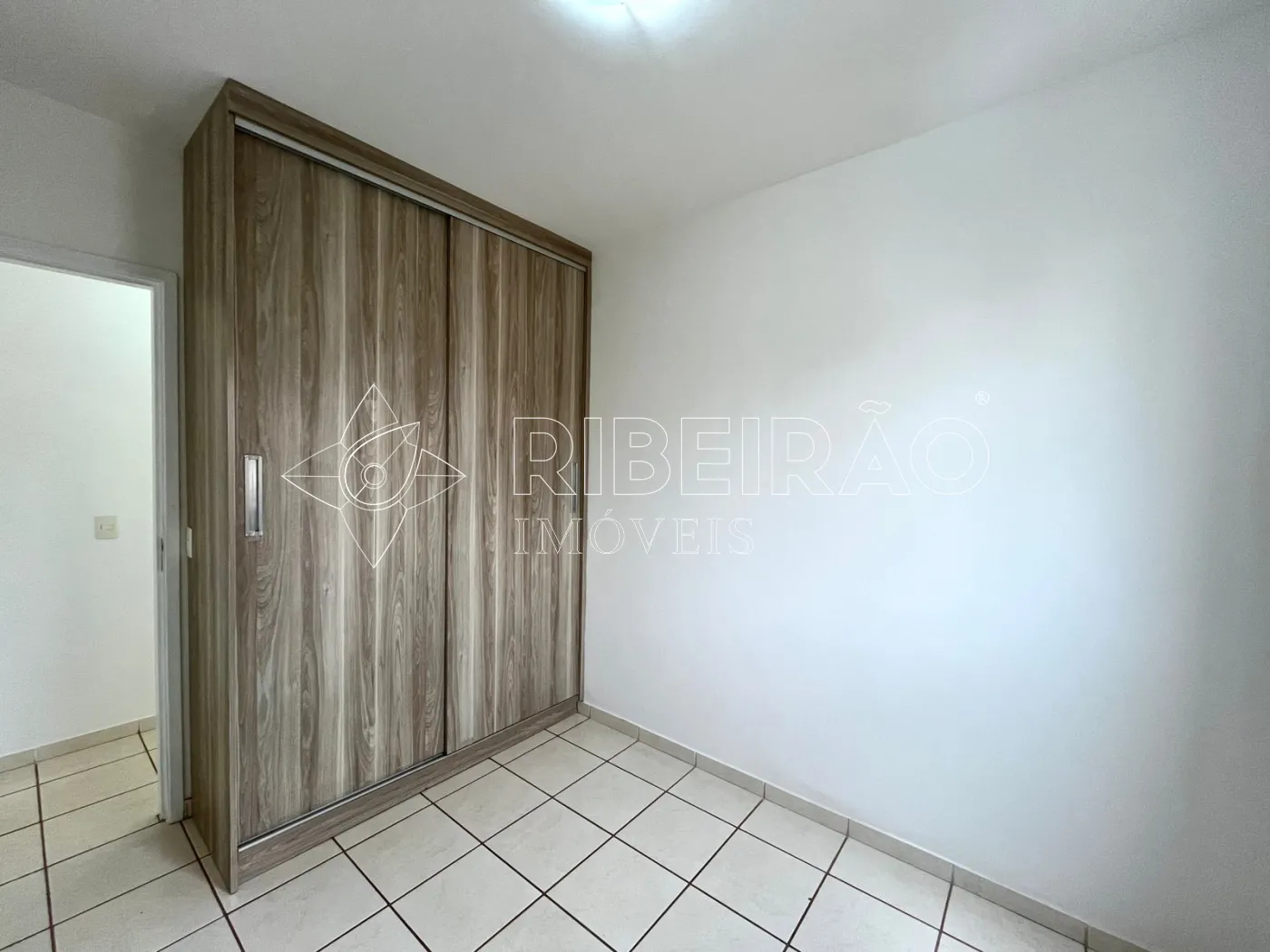 Alugar Apartamento / Padrão em Ribeirão Preto R$ 1.800,00 - Foto 11