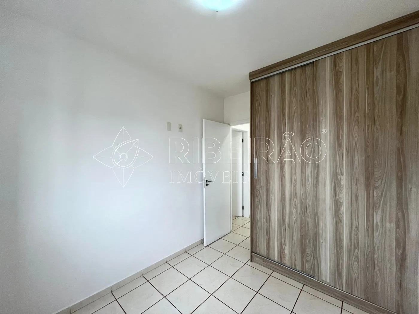 Alugar Apartamento / Padrão em Ribeirão Preto R$ 1.800,00 - Foto 12