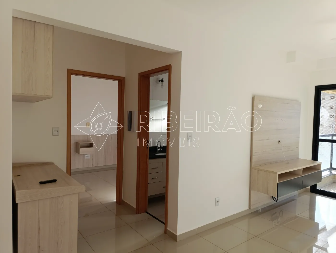 Alugar Apartamento / Padrão em Ribeirão Preto R$ 1.300,00 - Foto 3