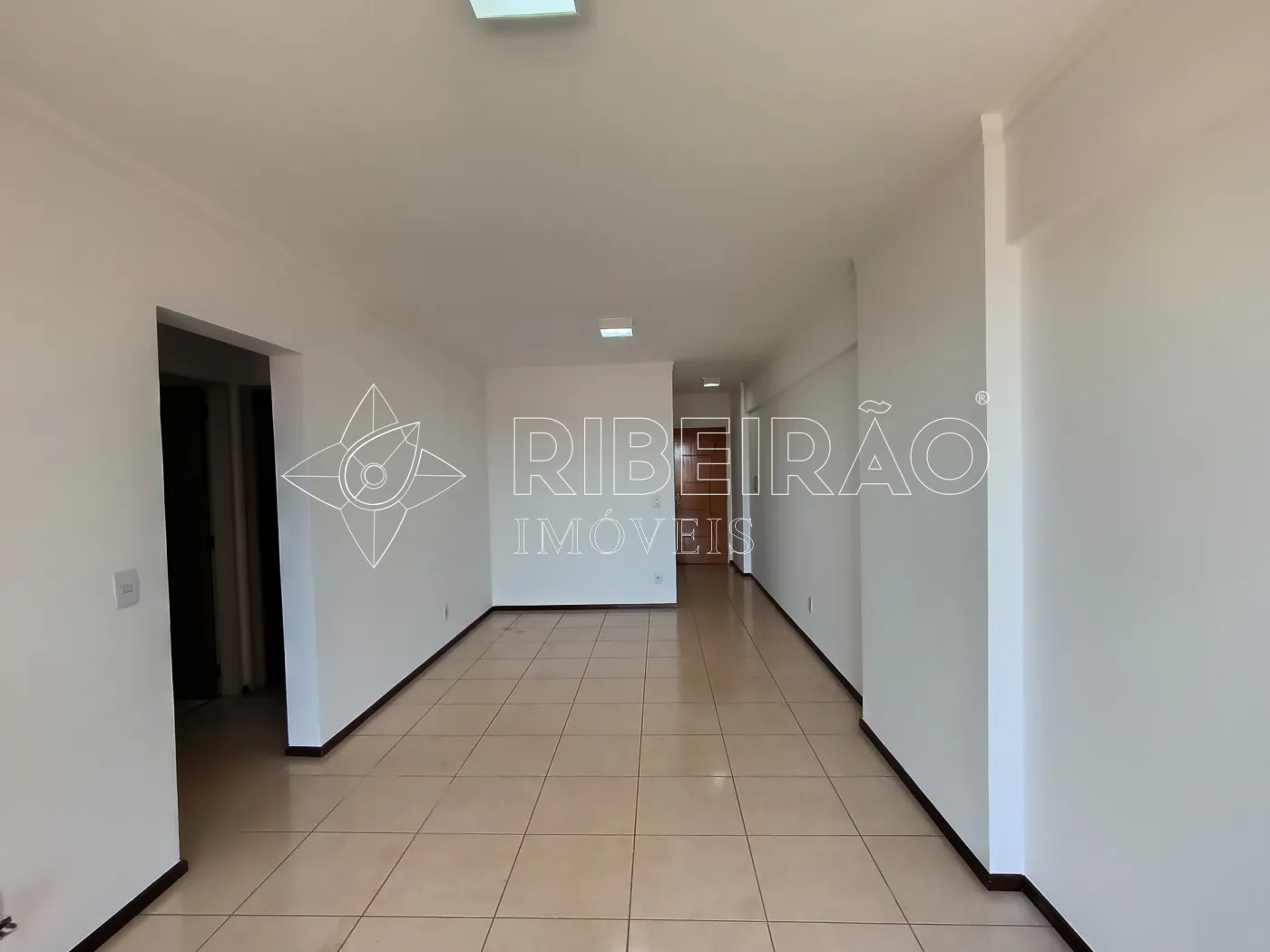 Alugar Apartamento / Padrão em Ribeirão Preto R$ 2.500,00 - Foto 1