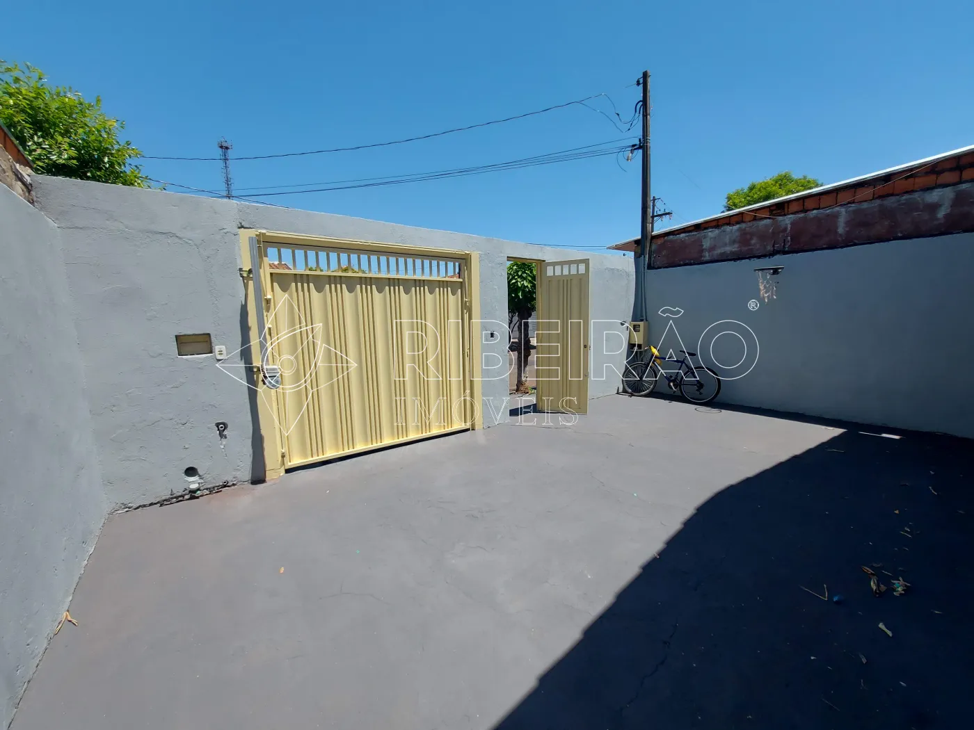 Alugar Casa / Casa em Ribeirão Preto R$ 2.000,00 - Foto 1