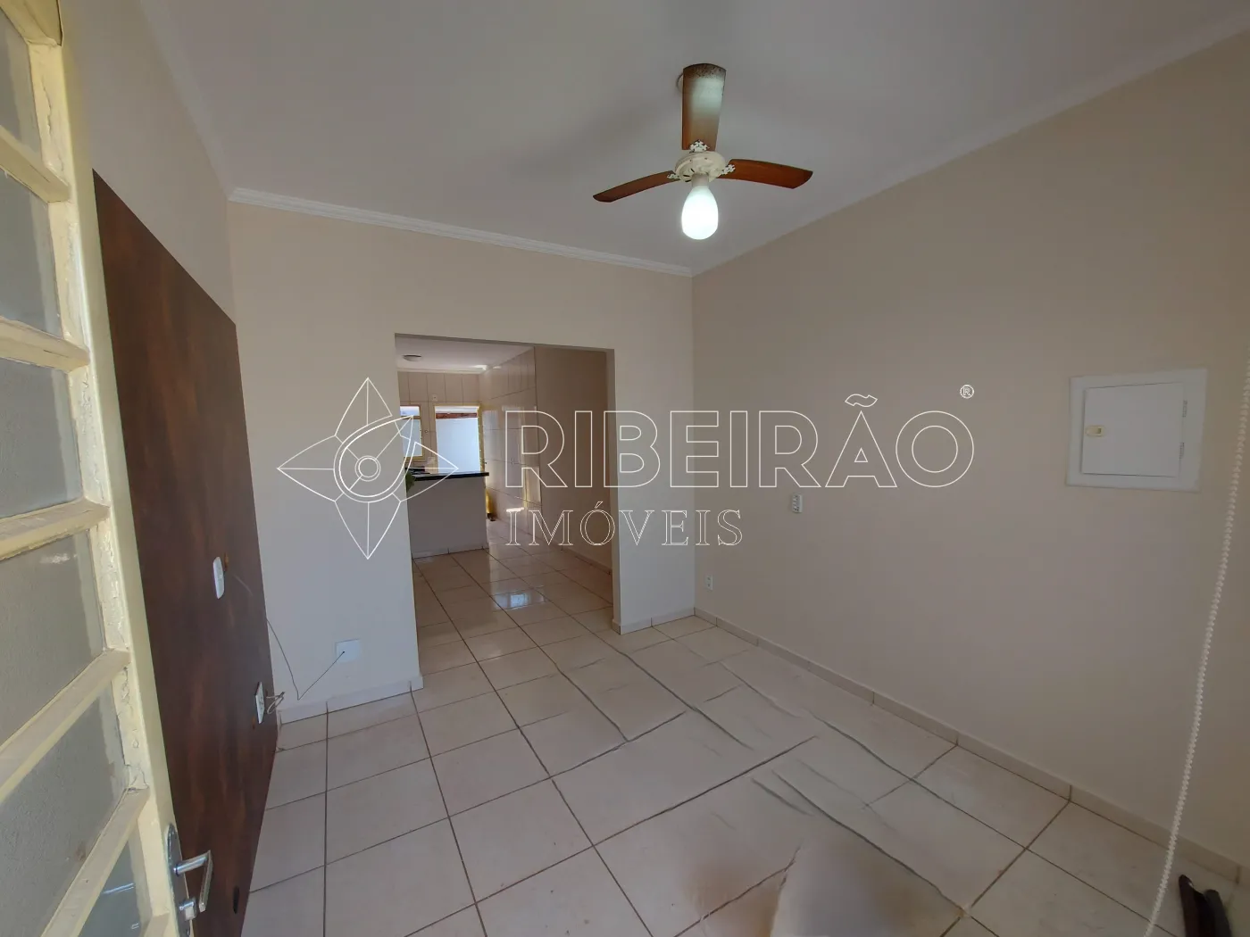 Alugar Casa / Casa em Ribeirão Preto R$ 2.000,00 - Foto 3