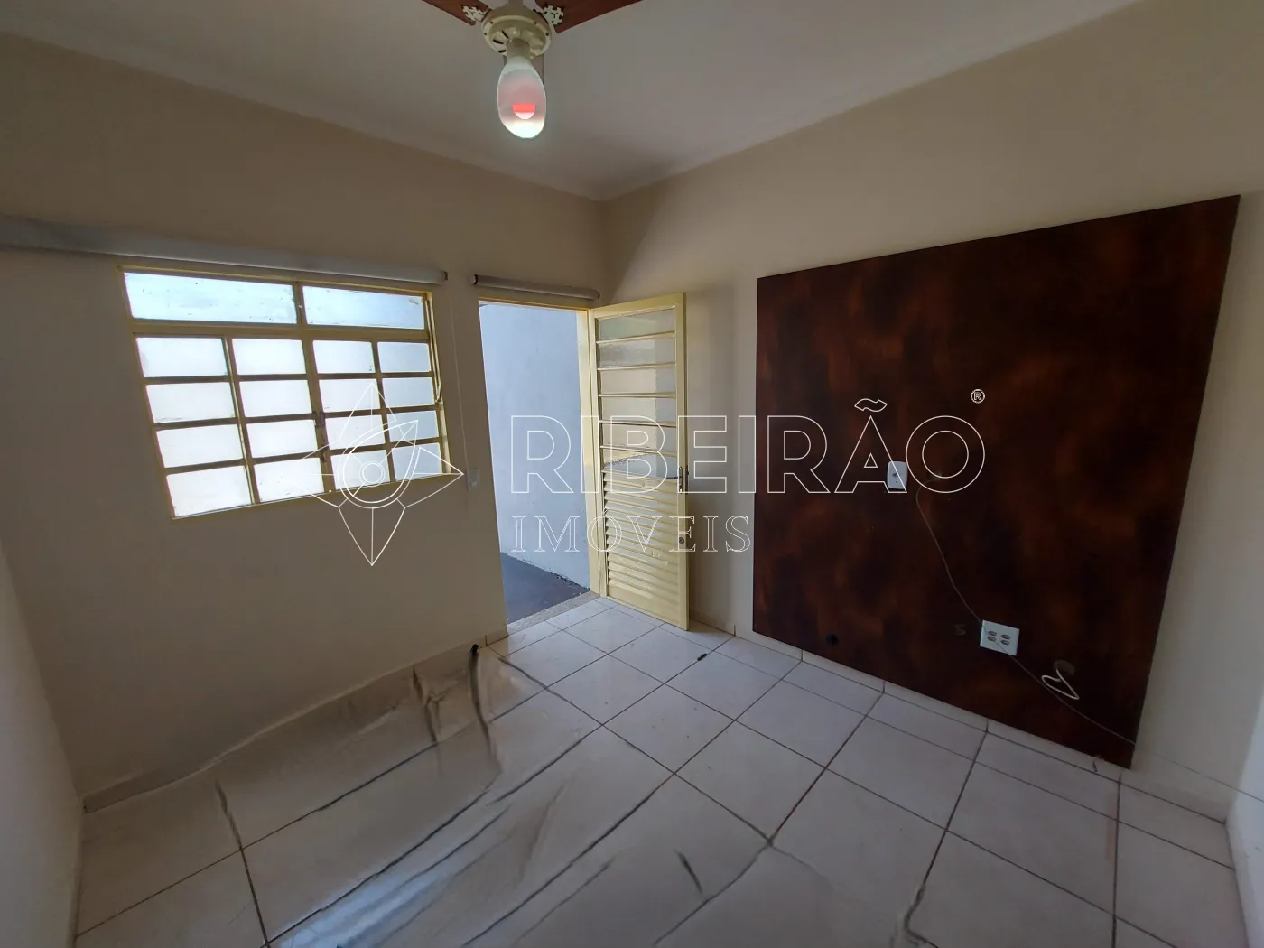 Alugar Casa / Casa em Ribeirão Preto R$ 2.000,00 - Foto 4