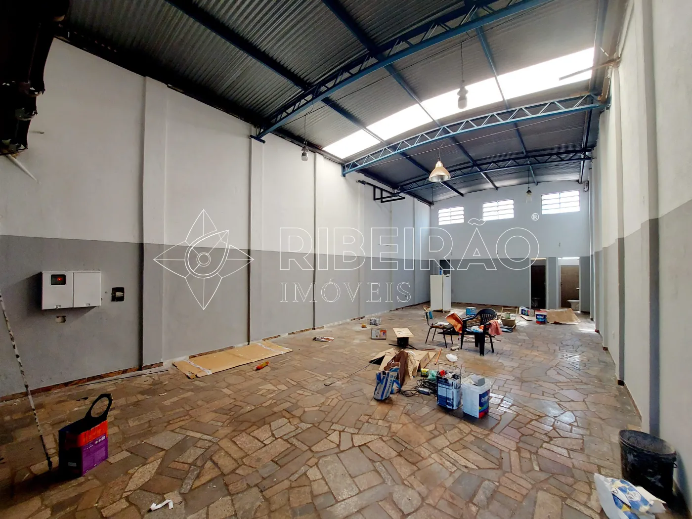 Alugar Comercial / Salão em Ribeirão Preto R$ 4.000,00 - Foto 1