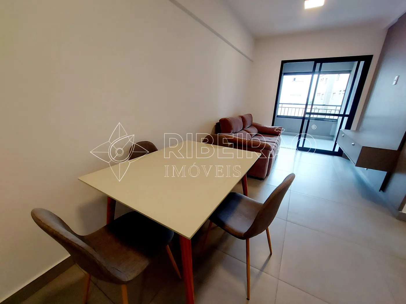 Alugar Apartamento / Padrão em Ribeirão Preto R$ 3.950,00 - Foto 2