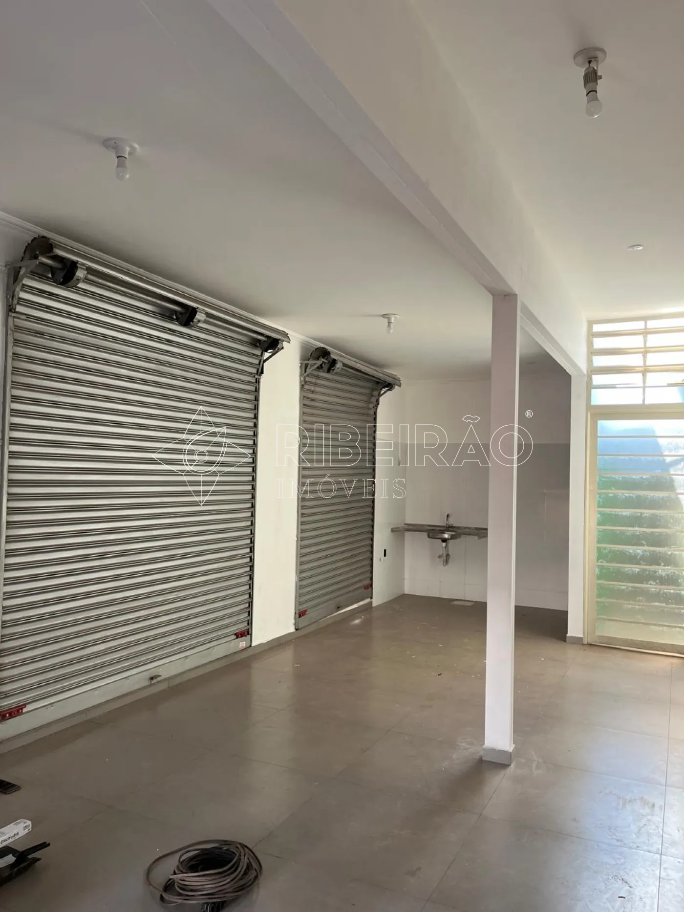Alugar Comercial / Salão em Ribeirão Preto R$ 1.300,00 - Foto 2