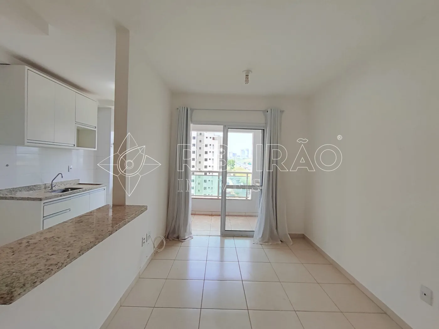 Alugar Apartamento / Padrão em Ribeirão Preto R$ 1.500,00 - Foto 3