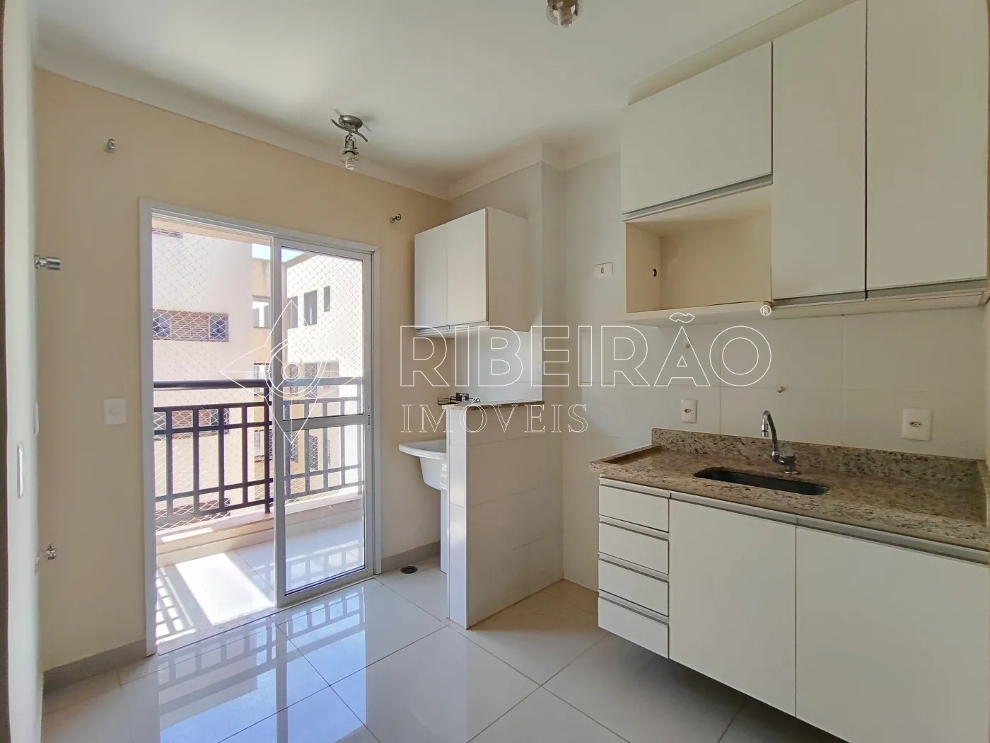 Alugar Apartamento / Padrão em Ribeirão Preto R$ 1.350,00 - Foto 5