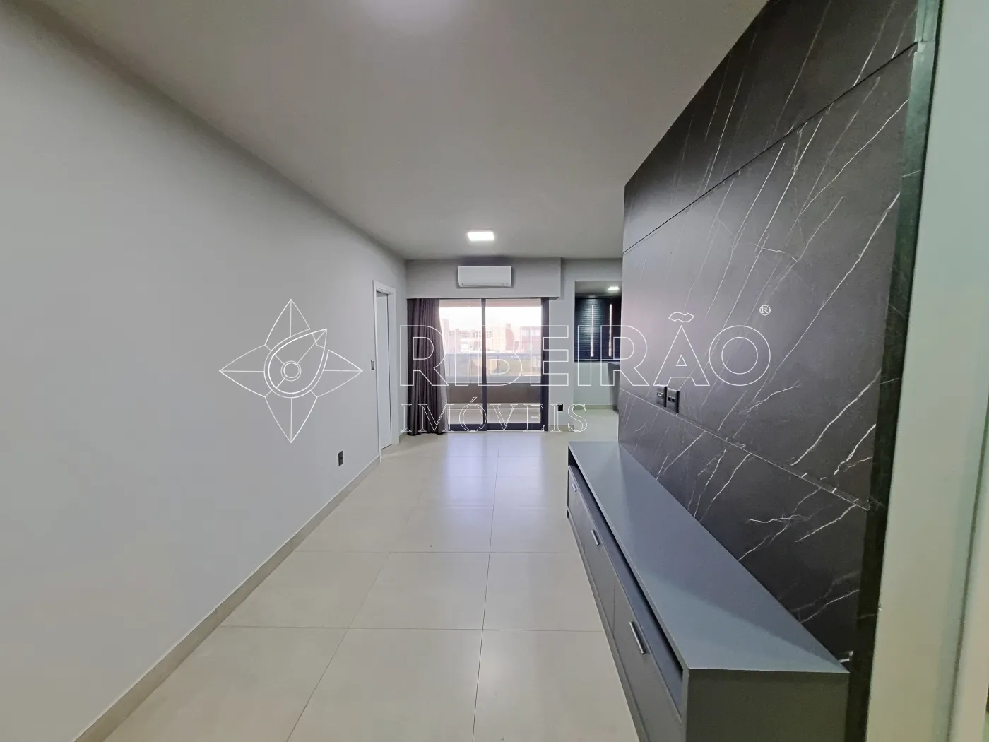 Alugar Apartamento / Padrão em Ribeirão Preto R$ 3.950,00 - Foto 1