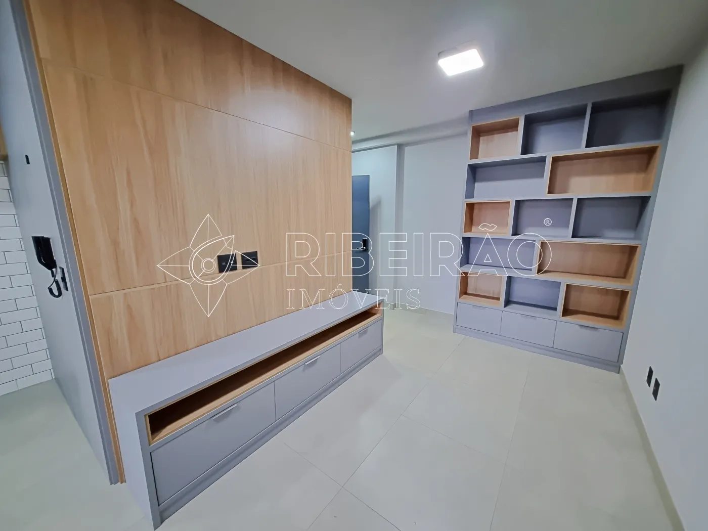 Alugar Apartamento / Padrão em Ribeirão Preto R$ 3.950,00 - Foto 2