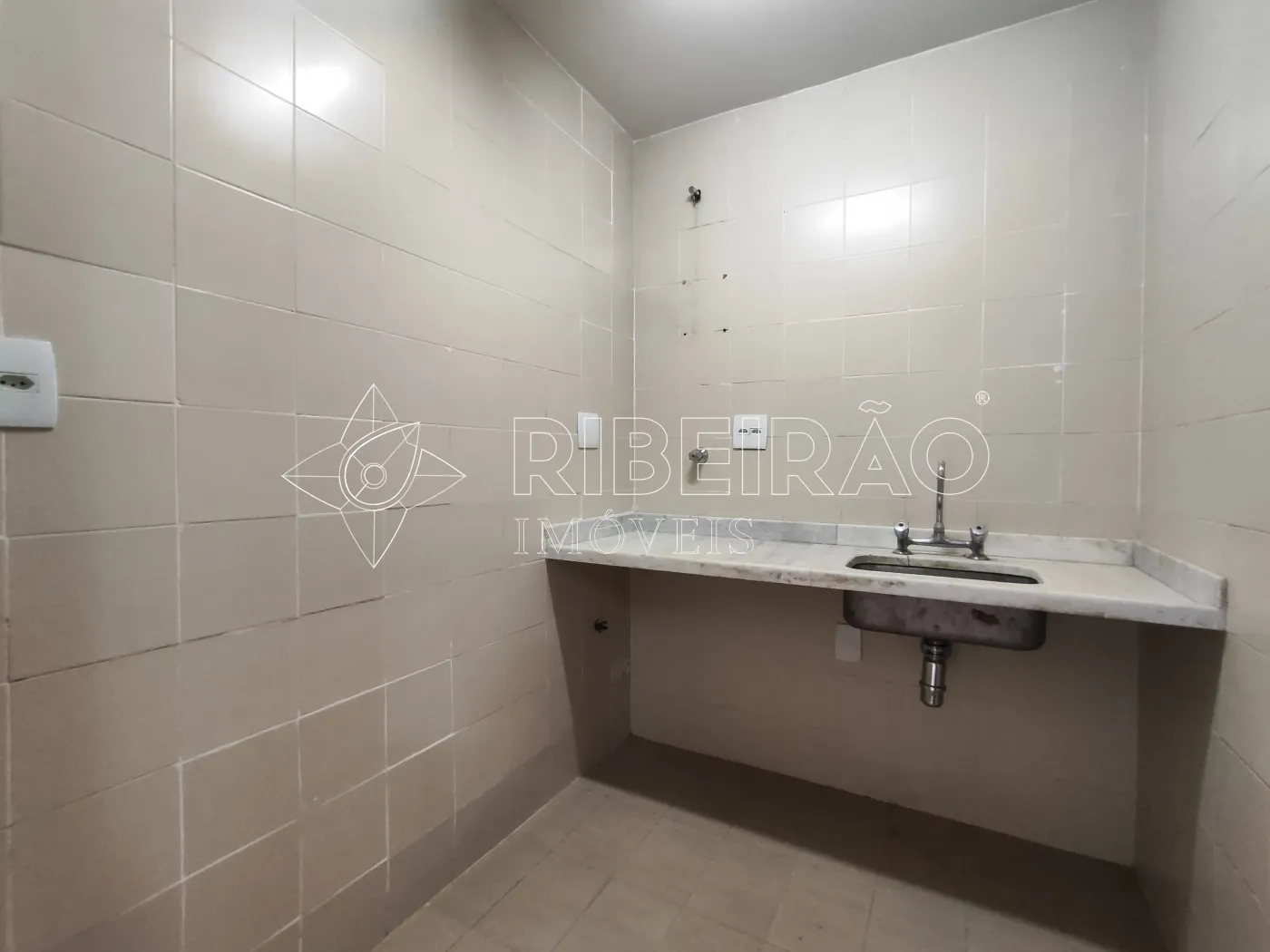 Alugar Comercial / Sala em Ribeirão Preto R$ 870,00 - Foto 4