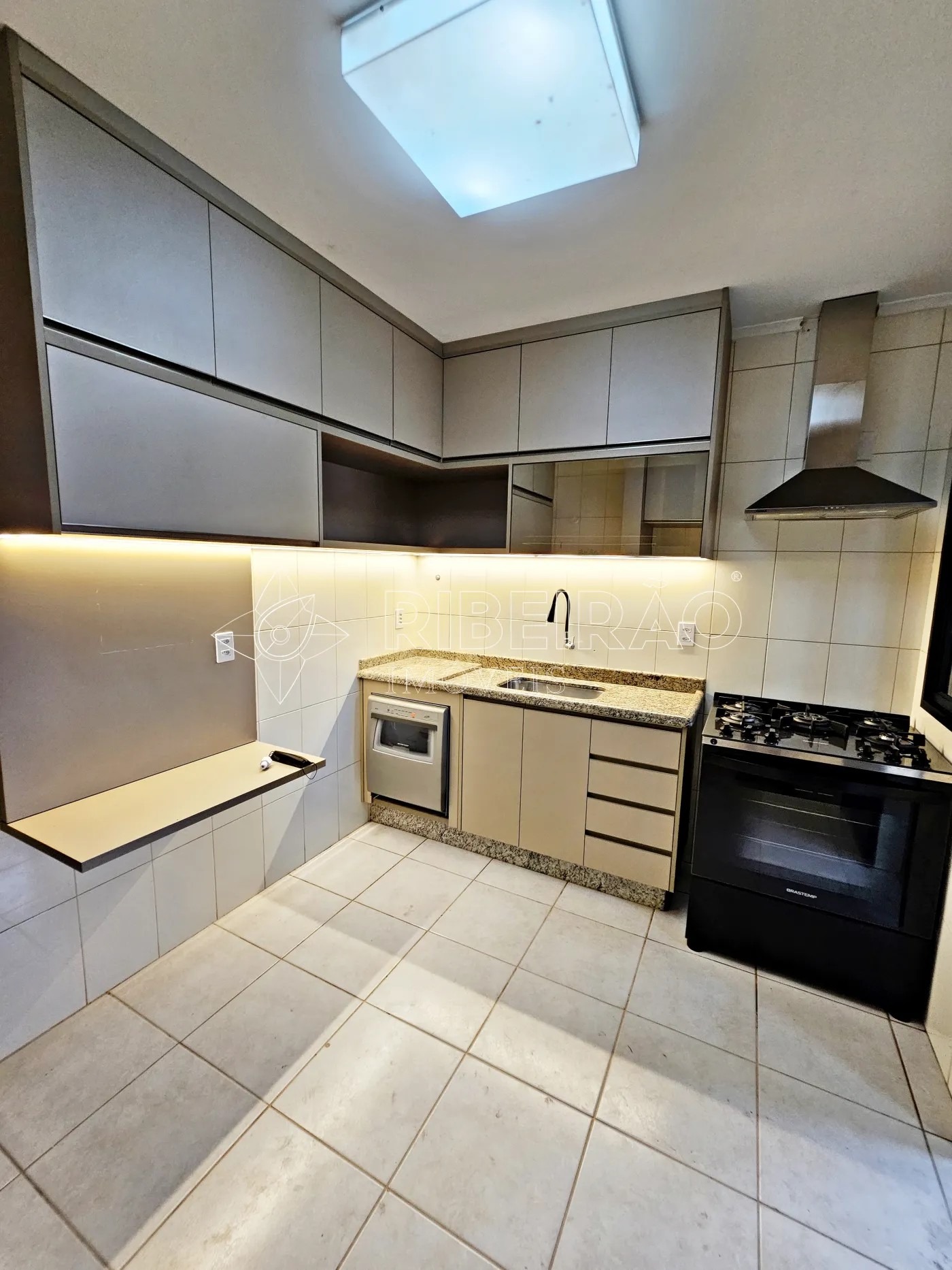 Alugar Apartamento / Padrão em Ribeirão Preto R$ 3.500,00 - Foto 4