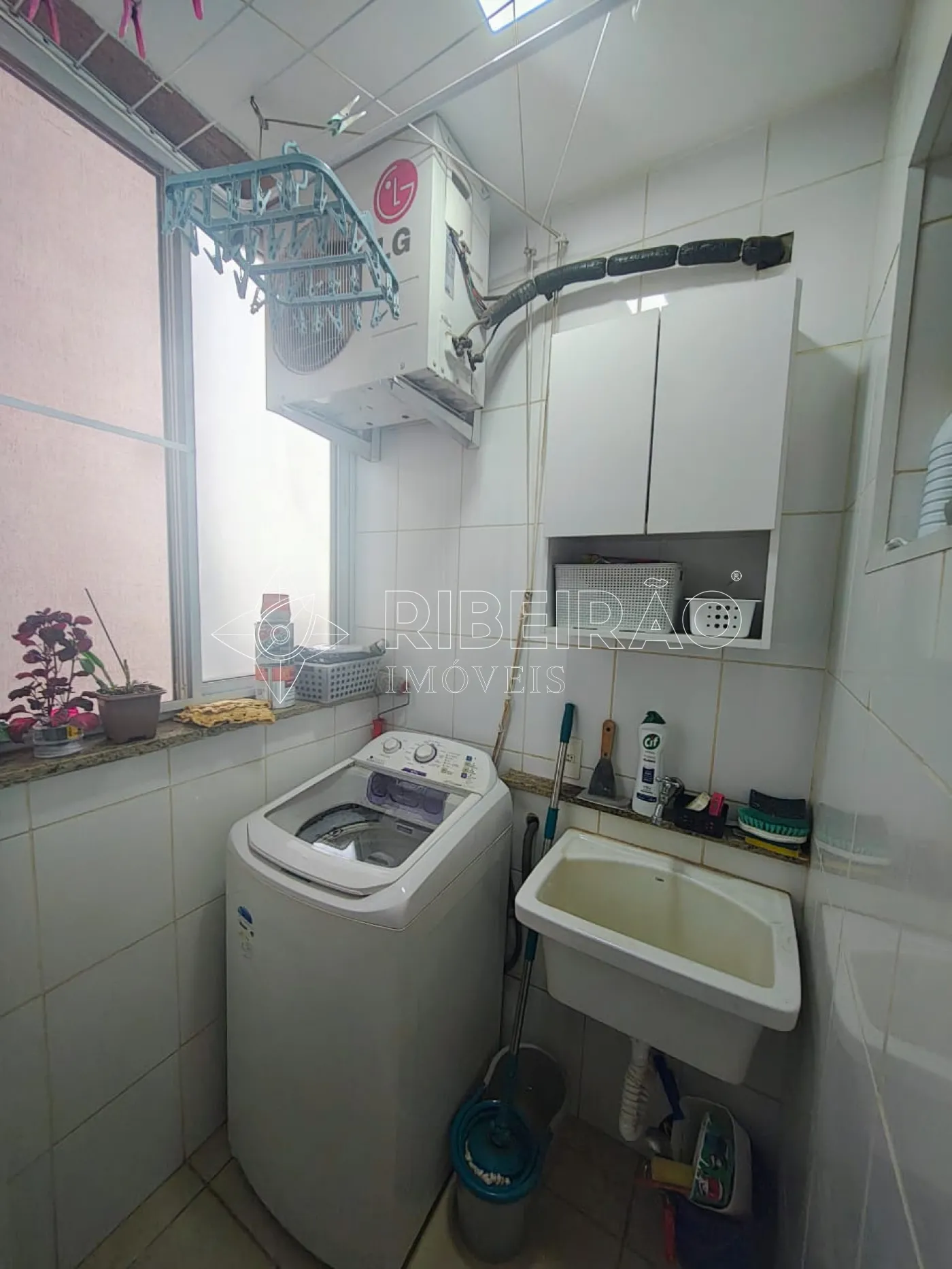 Alugar Apartamento / Padrão em Ribeirão Preto R$ 1.100,00 - Foto 12