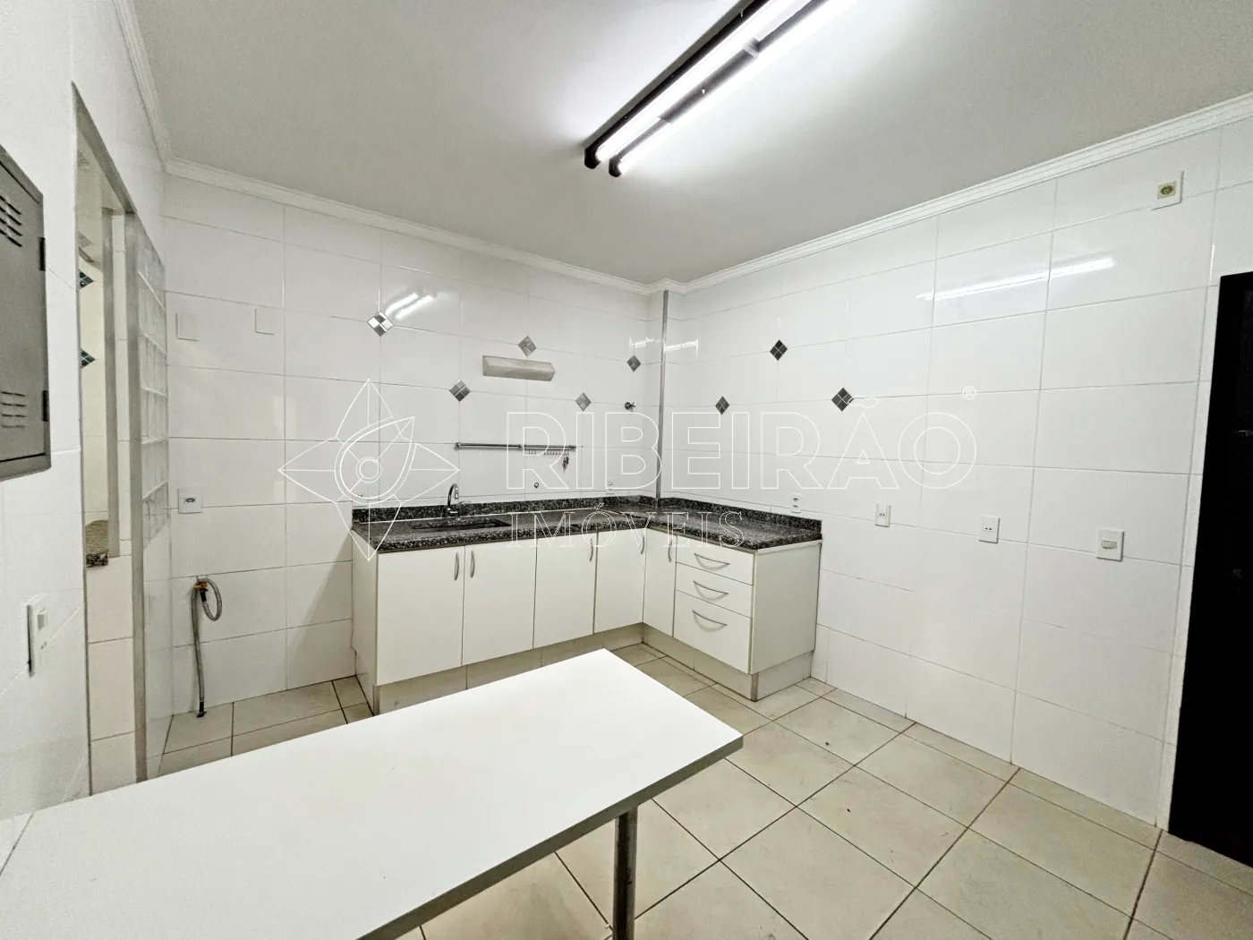 Alugar Apartamento / Padrão em Ribeirão Preto R$ 2.200,00 - Foto 5