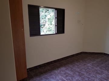 Alugar Apartamento / Padrão em Ribeirão Preto. apenas R$ 700,00