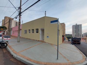 Casa comercial para locação com 3 salas no Jardim Irajá