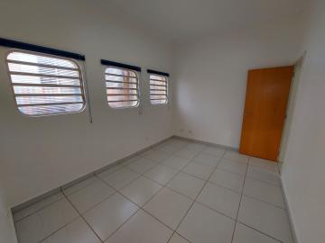 Casa comercial para locação com 3 salas no Jardim Irajá