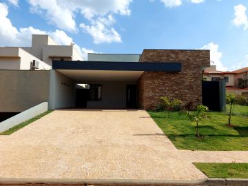 imagem 1 - Casa térrea com 3 suítes e piscina no condomínio Colina do Sabiá imagem 1 - Casa térrea com 3 suítes e piscina no condomínio Colina do Sabiá