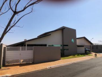imagem 2 - Casa térrea  em condomínio fechado ,03 suites com armários planejados , lazer com  piscina e churrasqueira. imagem 2 - Casa térrea  em condomínio fechado ,03 suites com armários planejados , lazer com  piscina e churrasqueira.