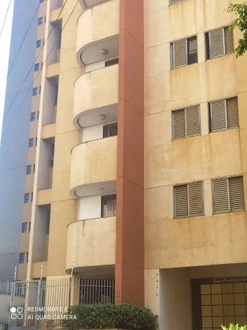 Apartamento à venda com 3 dormitórios e suíte no Centro de Ribeirão Preto