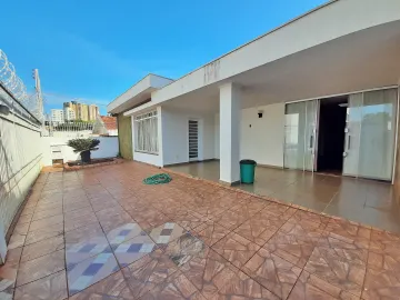 imagem 2 - Casa térrea no Bairro Jd. Macedo, uso misto, com 03 dormitórios sendo 02 suites e 04 vagas de garagem. imagem 2 - Casa térrea no Bairro Jd. Macedo, uso misto, com 03 dormitórios sendo 02 suites e 04 vagas de garagem.